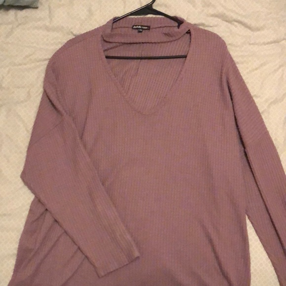 Charlotte Russe Tops - Lightweight knit shirt with neckline detail